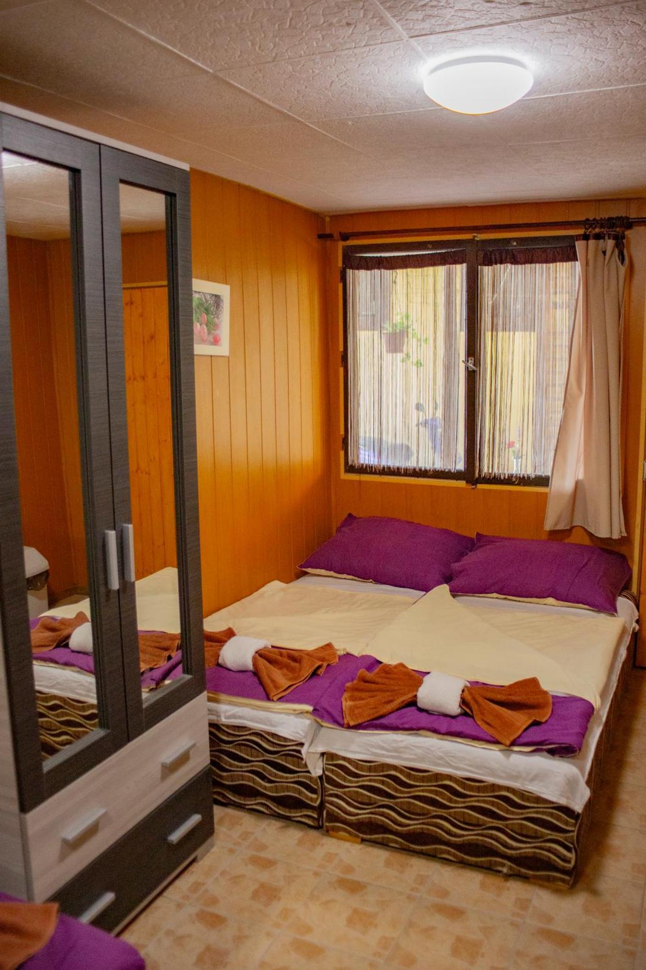 Vakacio Ueduelo Aparthotel Révfülöp Εξωτερικό φωτογραφία