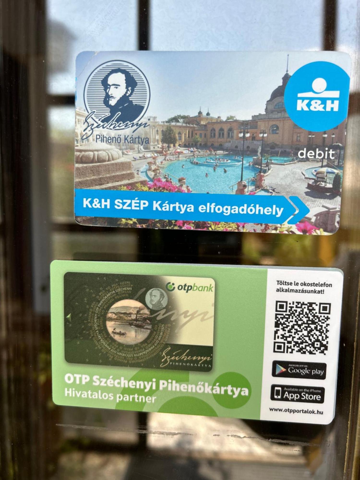 Vakacio Ueduelo Aparthotel Révfülöp Εξωτερικό φωτογραφία
