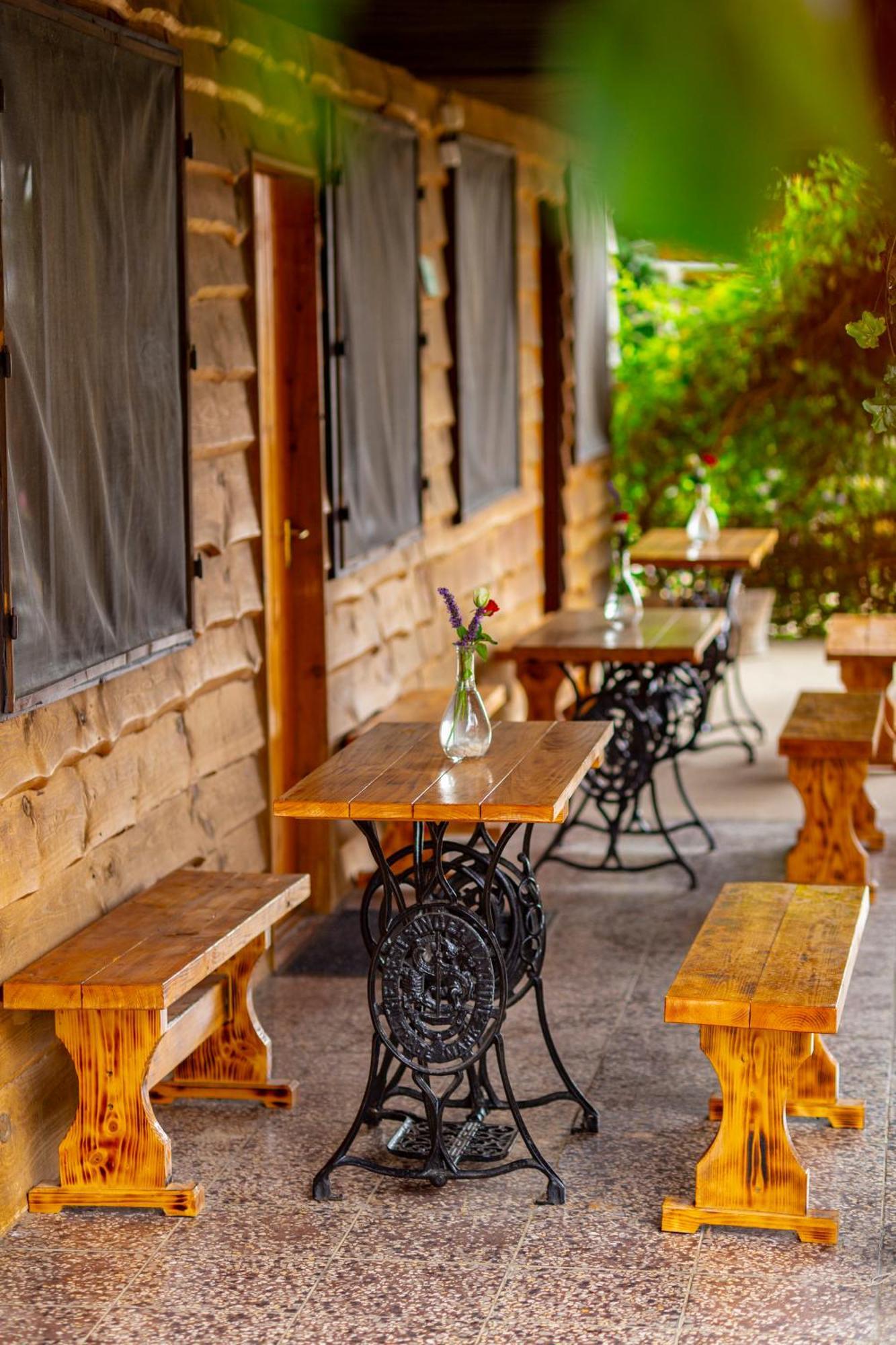 Vakacio Ueduelo Aparthotel Révfülöp Εξωτερικό φωτογραφία